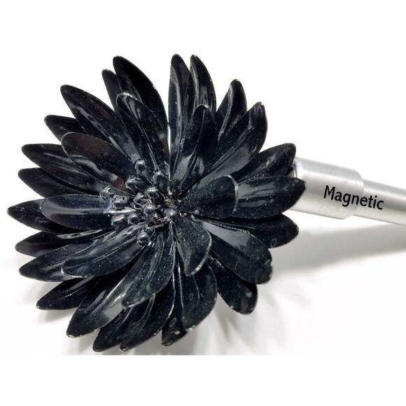 Vintage 1960s Black Enamel Flower Brooch Large Metal Daisy Copper Base - Picture 3 of 10